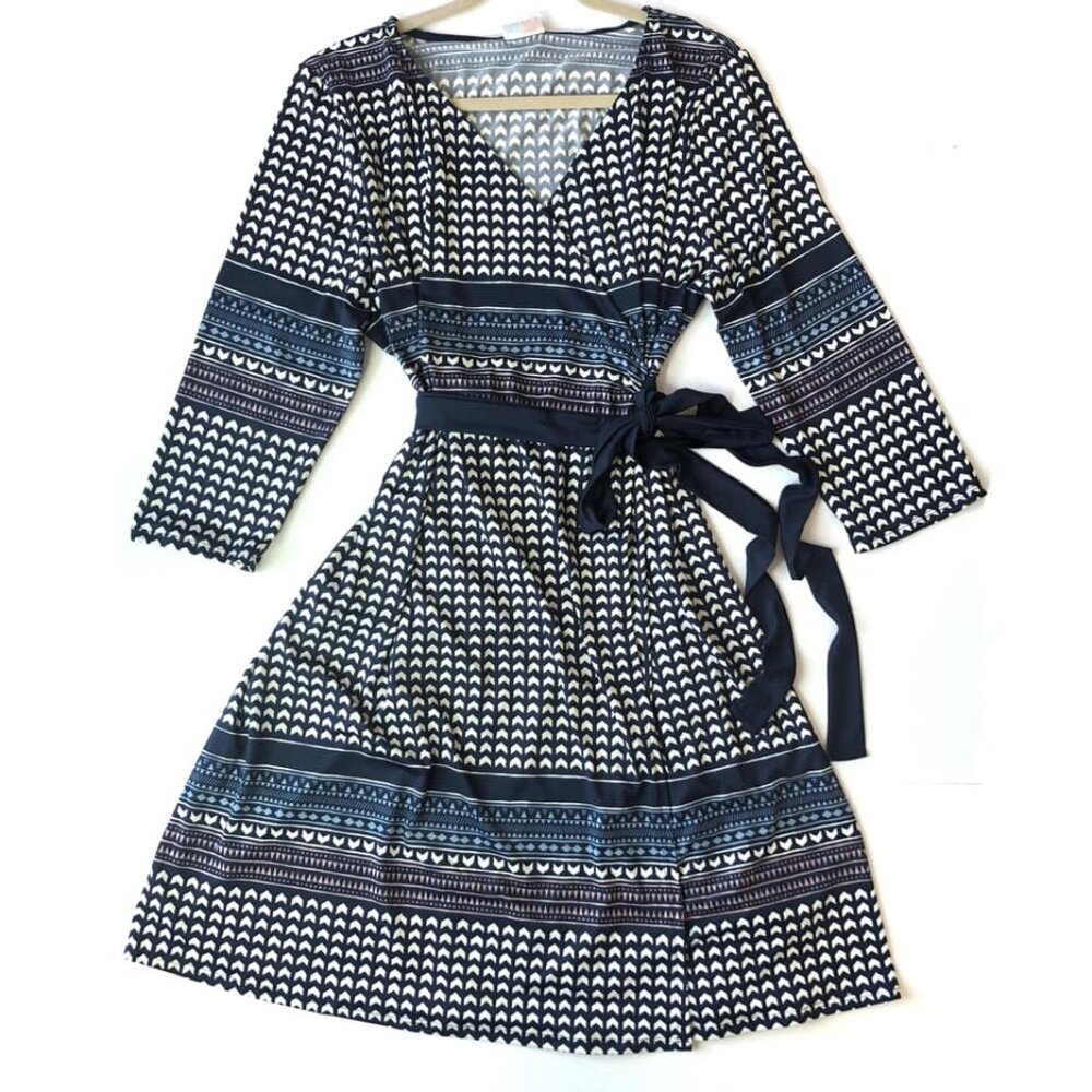 NEW LuLaRoe M Michelle Wrap Dress Blue Black White Striped Check 3/4 Sleeve